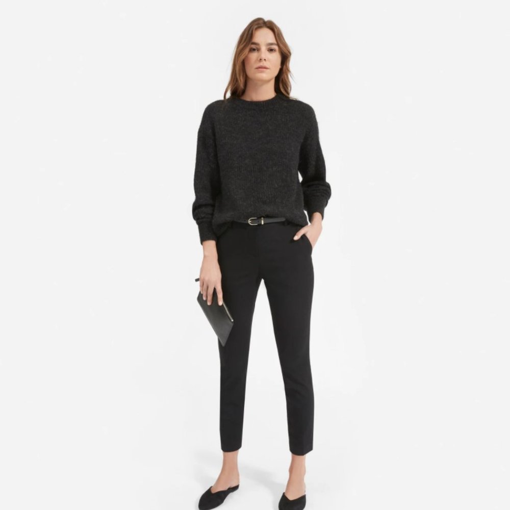 The oversized alpaca crew in heather black | small